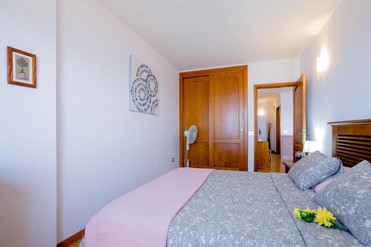 Front Line Ocean View 2Bed Wi-Fi Your Holiday Home Пуерто де Сантяго Екстериор снимка